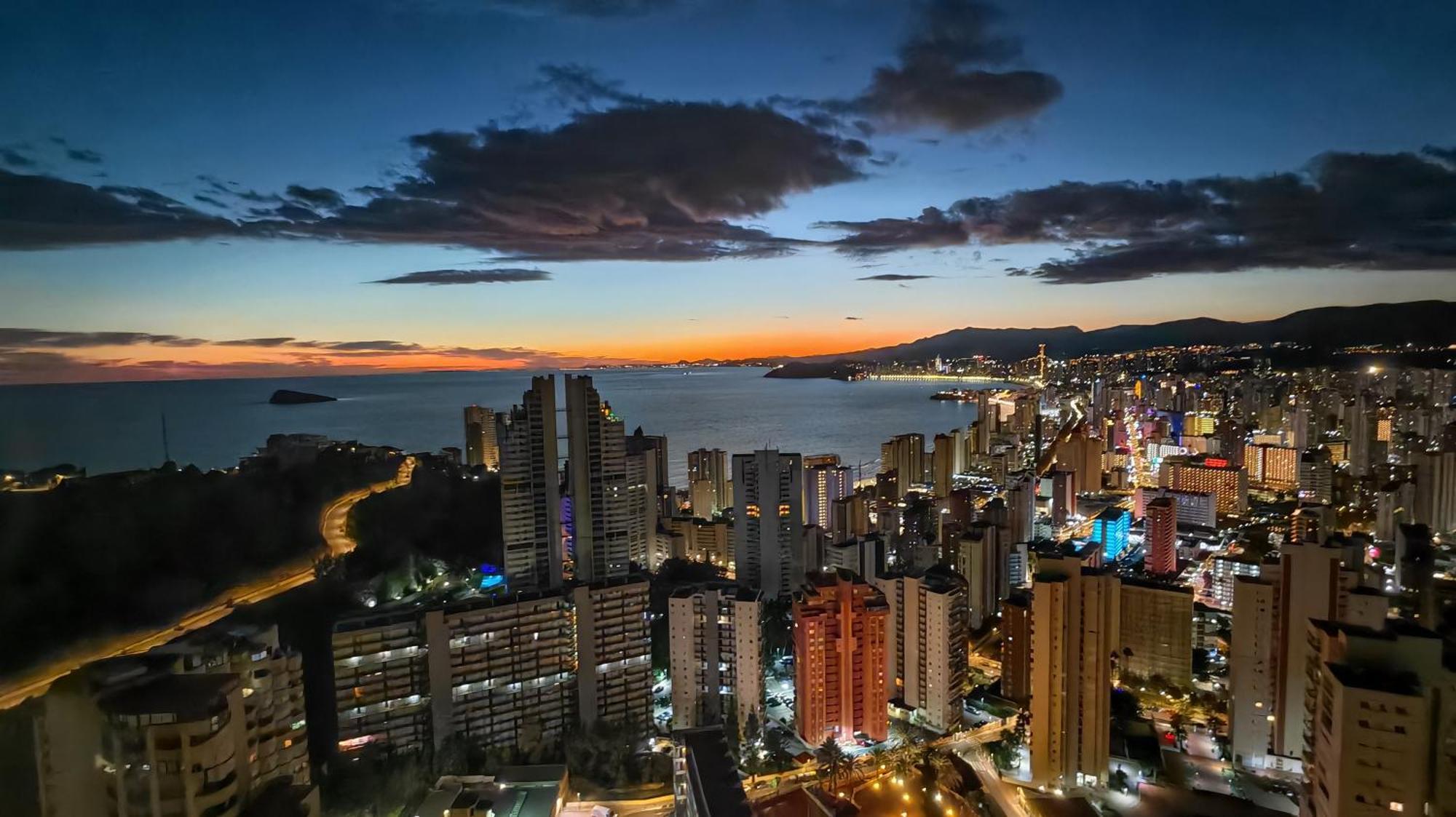 Skyline Floor 28 Sea Views Daire Benidorm Dış mekan fotoğraf